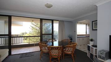 Room | Living area | Flat-screen TV, DVD player