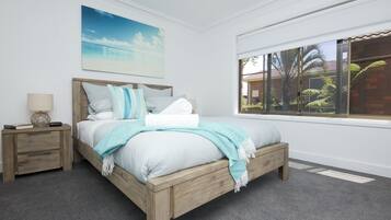 Phòng | 4 phòng ngủ, trang trí khác biệt