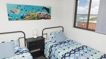 Room | 2 bedrooms, individually decorated, individually furnished