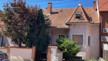 Voorkant van accommodatie