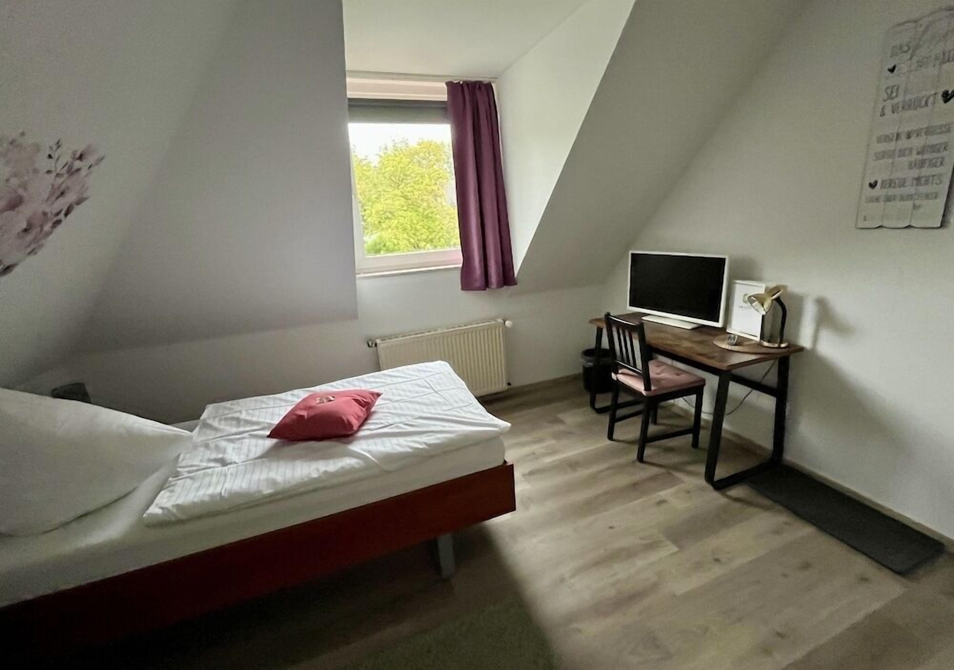 Desk, free WiFi, bed sheets