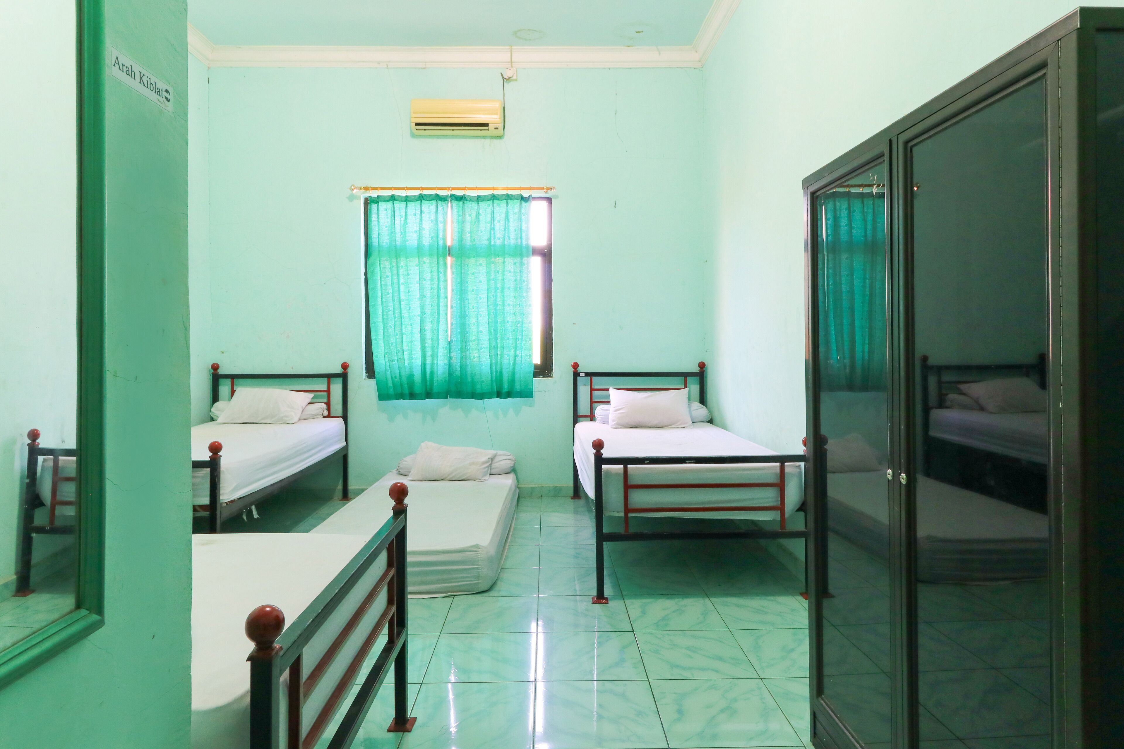 standard twin room | free wifi, bed sheets