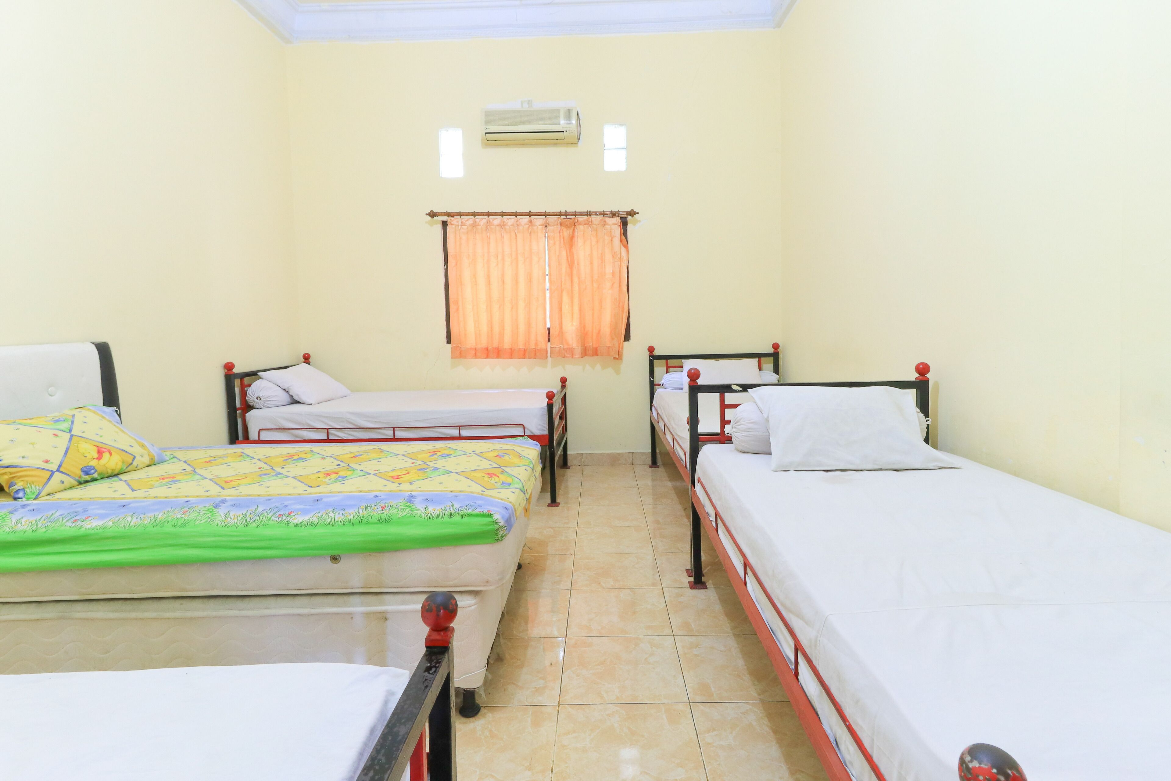 standard twin room | free wifi, bed sheets