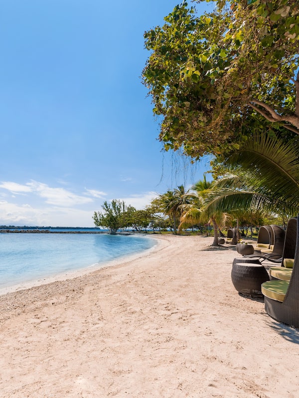 On the beach, white sand, scuba diving, snorkelling