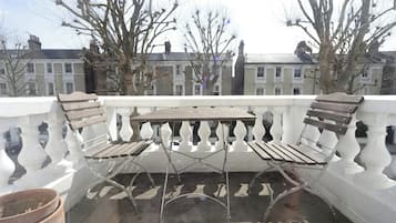 Khu ẩm thực ngoài trời