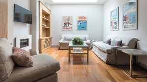 Appartamento (3 Bedrooms) | Area soggiorno