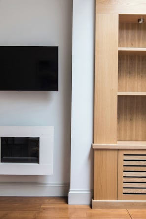 Interior - Gregory Place by Onefinestay (London)