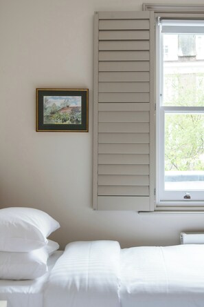 Leilighet (3 Bedrooms) | 3 soverom, skrivebord for bærbar PC, barnesenger og wi-fi (inkludert)