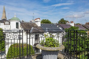 Property grounds - Kynance Place by Onefinestay (London)