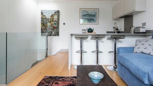 Unclassified image, 2 of 24, button - Collingham Road II by Onefinestay (London)