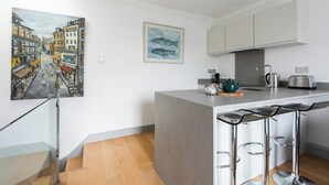 Unclassified image, 5 of 24, button - Collingham Road II by Onefinestay (London)