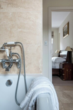 Apartment (2 Bedrooms) | Bathroom | Separate tub and shower, hair dryer, towels - Donne Place by Onefinestay (London)
