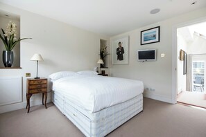 Apartment (2 Bedrooms)