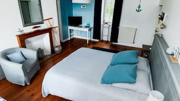 7 slaapkamers, een strijkplank/strijkijzer, reisbedje, gratis wifi