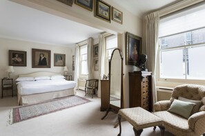 Apartment (2 Bedrooms) | 2 bedrooms, individually decorated, individually furnished - Petersham Place (London)