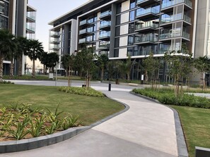 Exterior - 4BR Apt on Bluewater Island (Dubai)