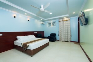 City Double Room | Minibar, in-room safe, iron/ironing board, free WiFi - My Fine Stay (Hithadhoo)