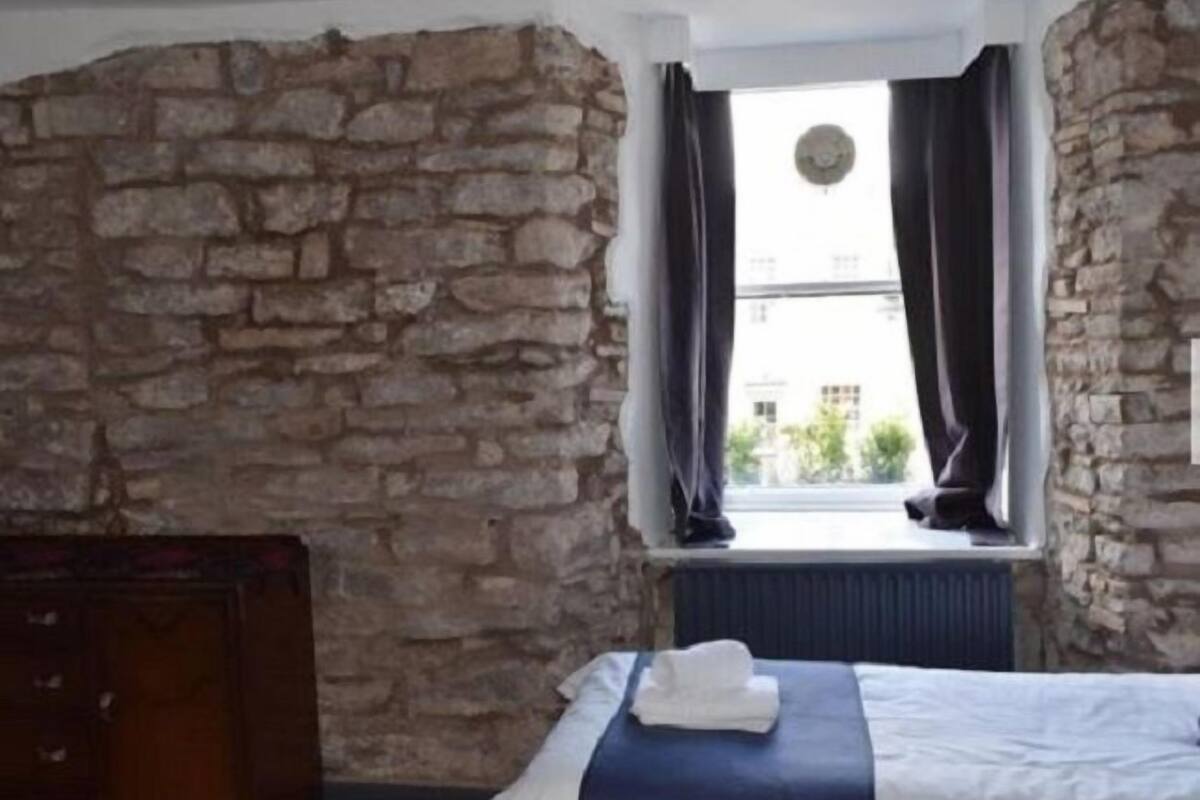 Twin Room with Shared Bathroom