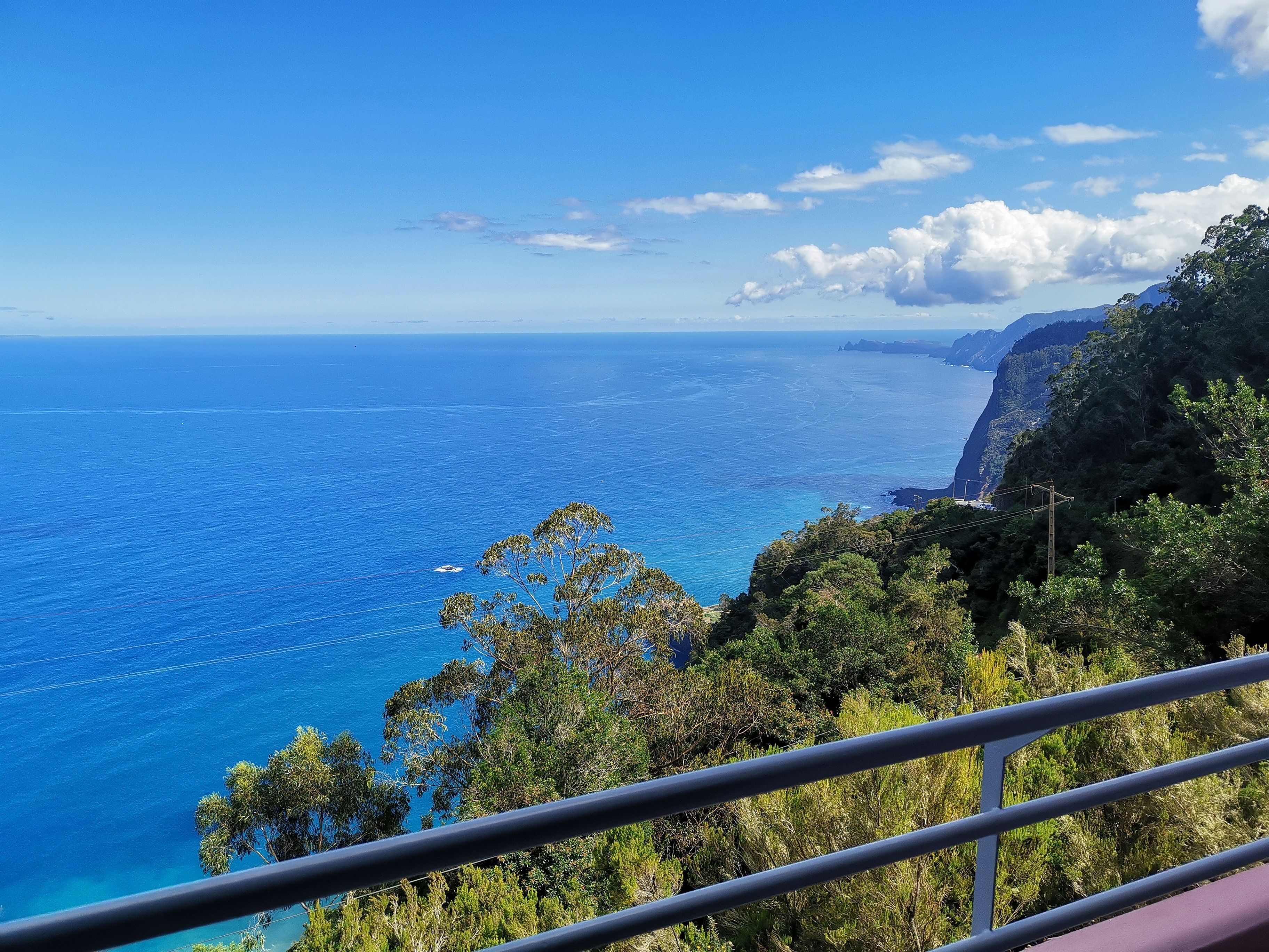 Kahden hengen panoraamahuone, merinäköala | Yksilöllisesti sisustettu, työpöytä
