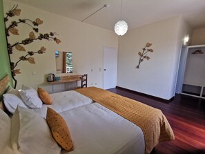 Panoramic Double Room, Mountain View | Individually decorated, desk, laptop workspace, soundproofing