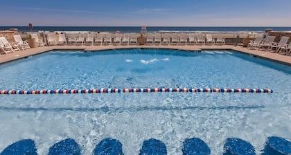 Sandbridge Beach Condo with fantastic Ocean View and Bay View Balcony!