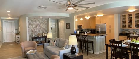 Smart TV, lettore DVD, videoteca