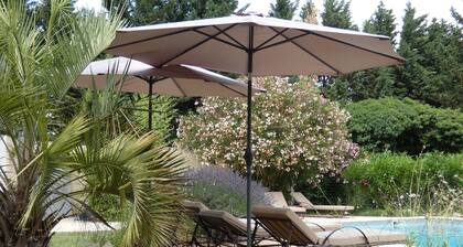 Charming cottage in guest house on 6700m2 property, swimming pool, large garden