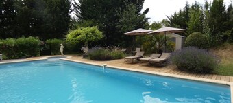 Charming cottage in guest house on 6700m2 property, swimming pool, large garden