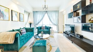 Living room - Marvelous 2BR Apt. in Palm Jumeirah (Dubai)