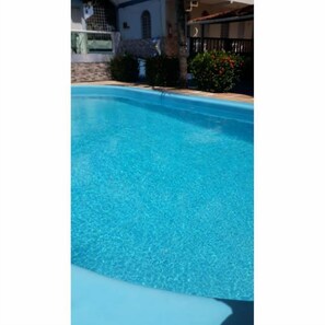 Outdoor pool - Pousada Casa Branca (Salinópolis)