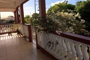 Terrace/patio - Sunset Palms Apartment: Island Experience at Its Best. (Laborie)