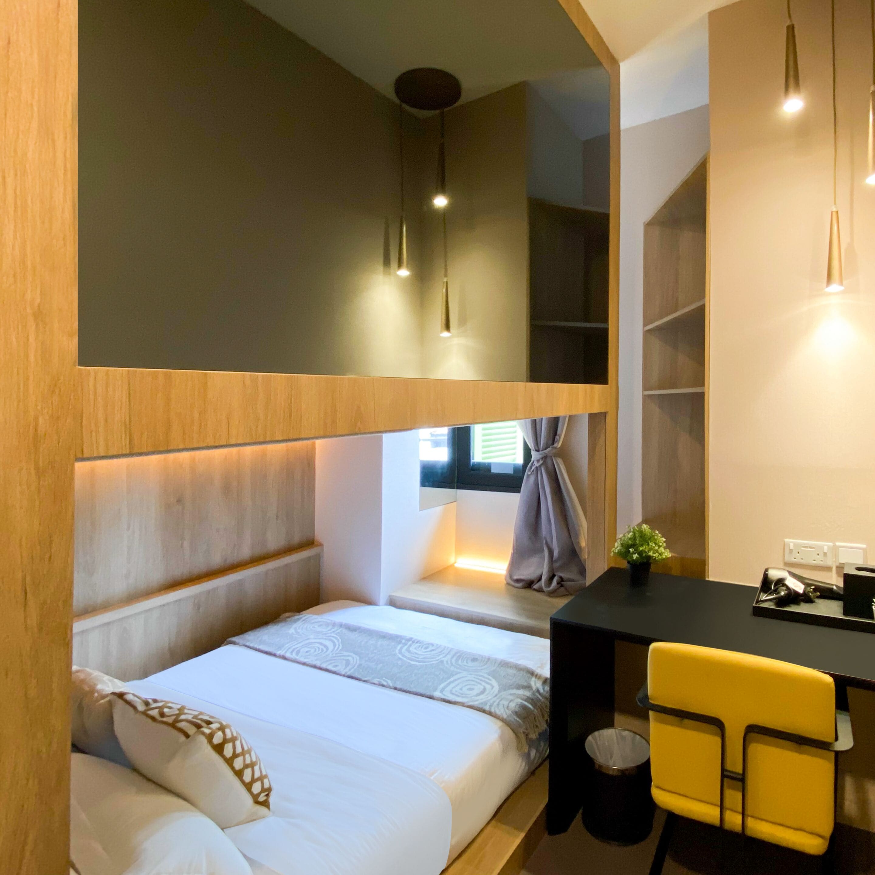 In-room safe, desk, laptop workspace, free WiFi