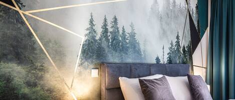 Een kluis op de kamer, geluiddichte muren, een strijkplank/strijkijzer