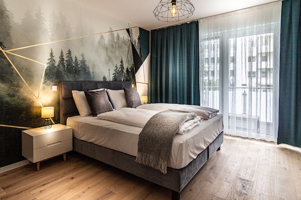 Apartamento superior | Cofres nos quartos, quartos à prova de som
