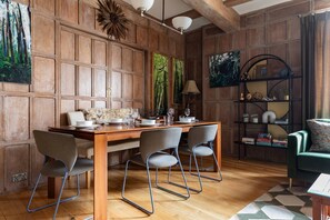 Dining room - Cockspur Street by Onefinestay (London)