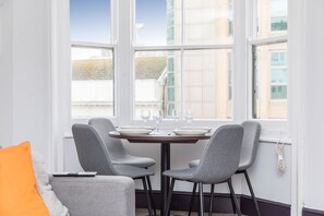 Apartamento de lujo | Servicio de comidas en la habitación
