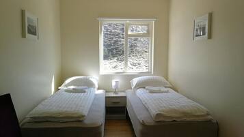 واي فاي مجانًا وملاءات أسرّة