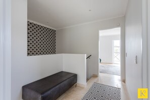 Luxury-Apartment | 3 Schlafzimmer, Zimmersafe, Schreibtisch, laptopgeeigneter Arbeitsplatz