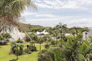 Breakers 421 | Garden view