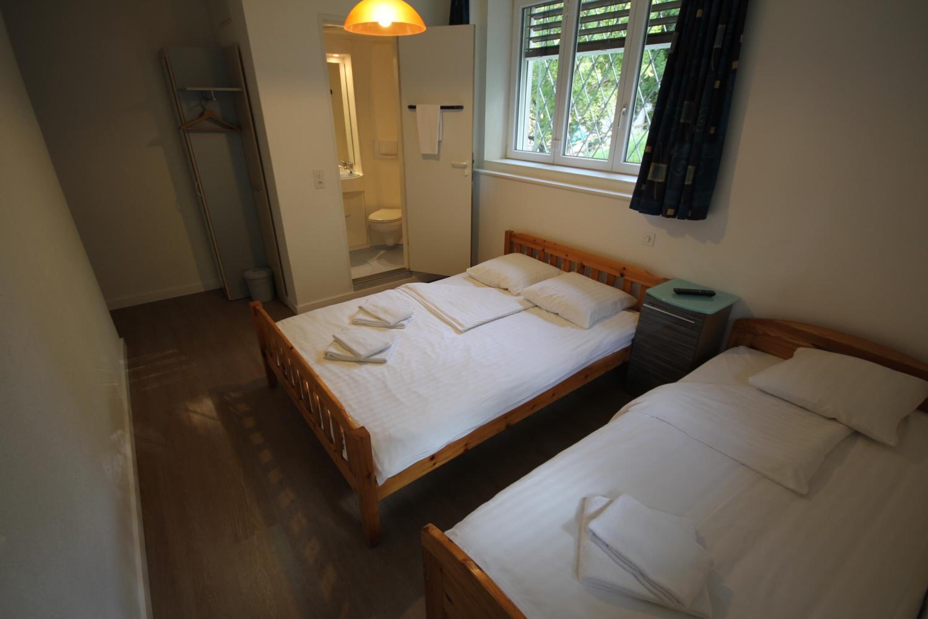 1 bedroom, individually decorated, individually furnished, free wifi