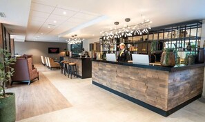 Bar (on property) - Thon hotell Førde (Førde)