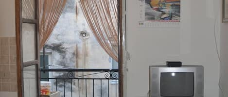Appartamento, 1 camera da letto | Pasti in camera