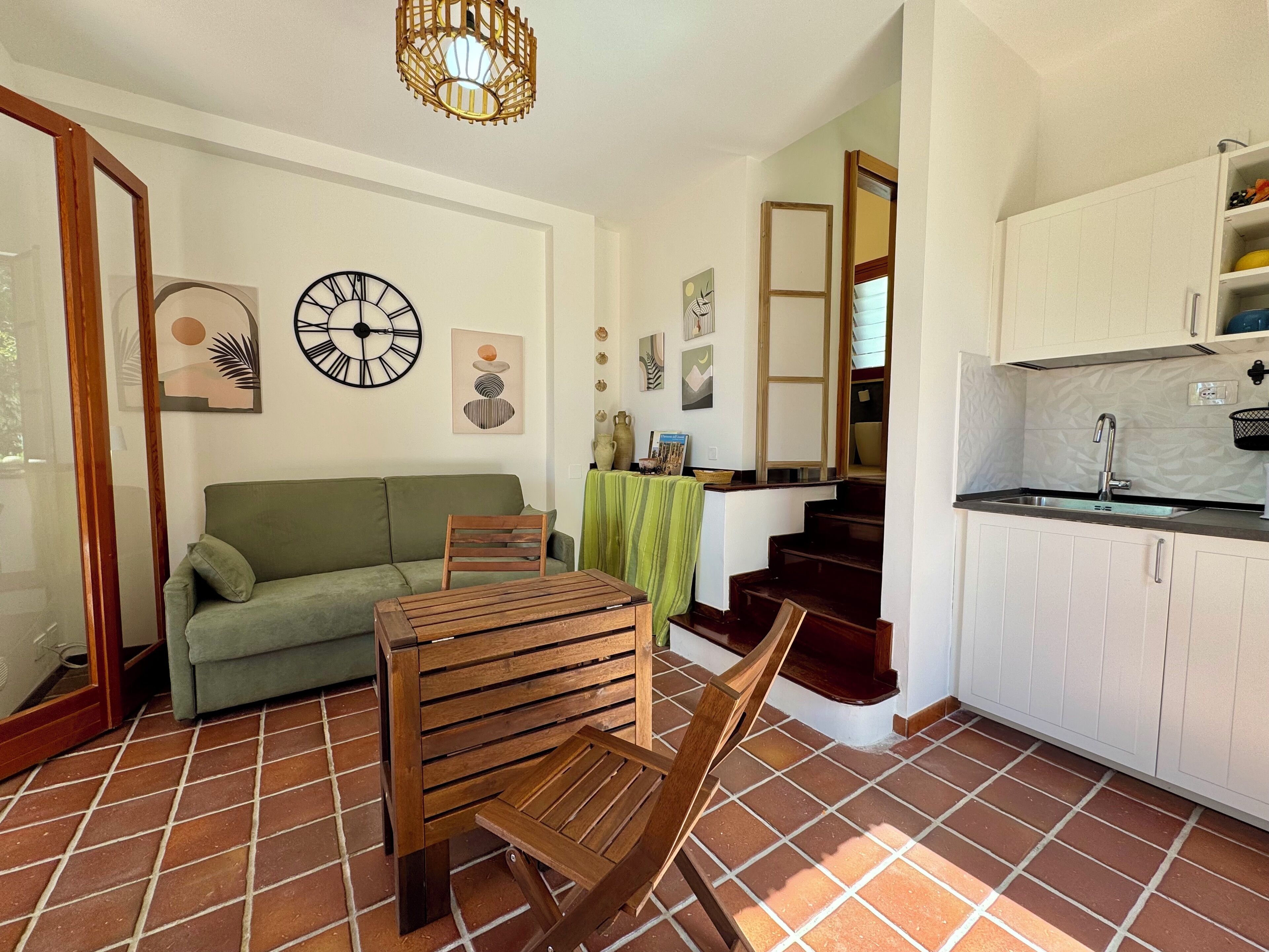 Casa, 1 habitación | Zona de estar | Una televisión