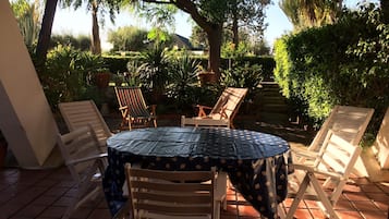 House, 1 Bedroom | Terrace/patio