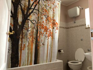 Panoramic-Doppelzimmer, mit Bad | Badezimmer