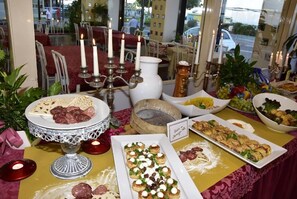 Mittagessen und Abendessen