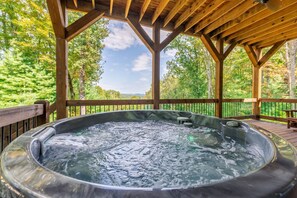 Outdoor spa tub - A Mornings Mist - Morganton, GA (Morganton)