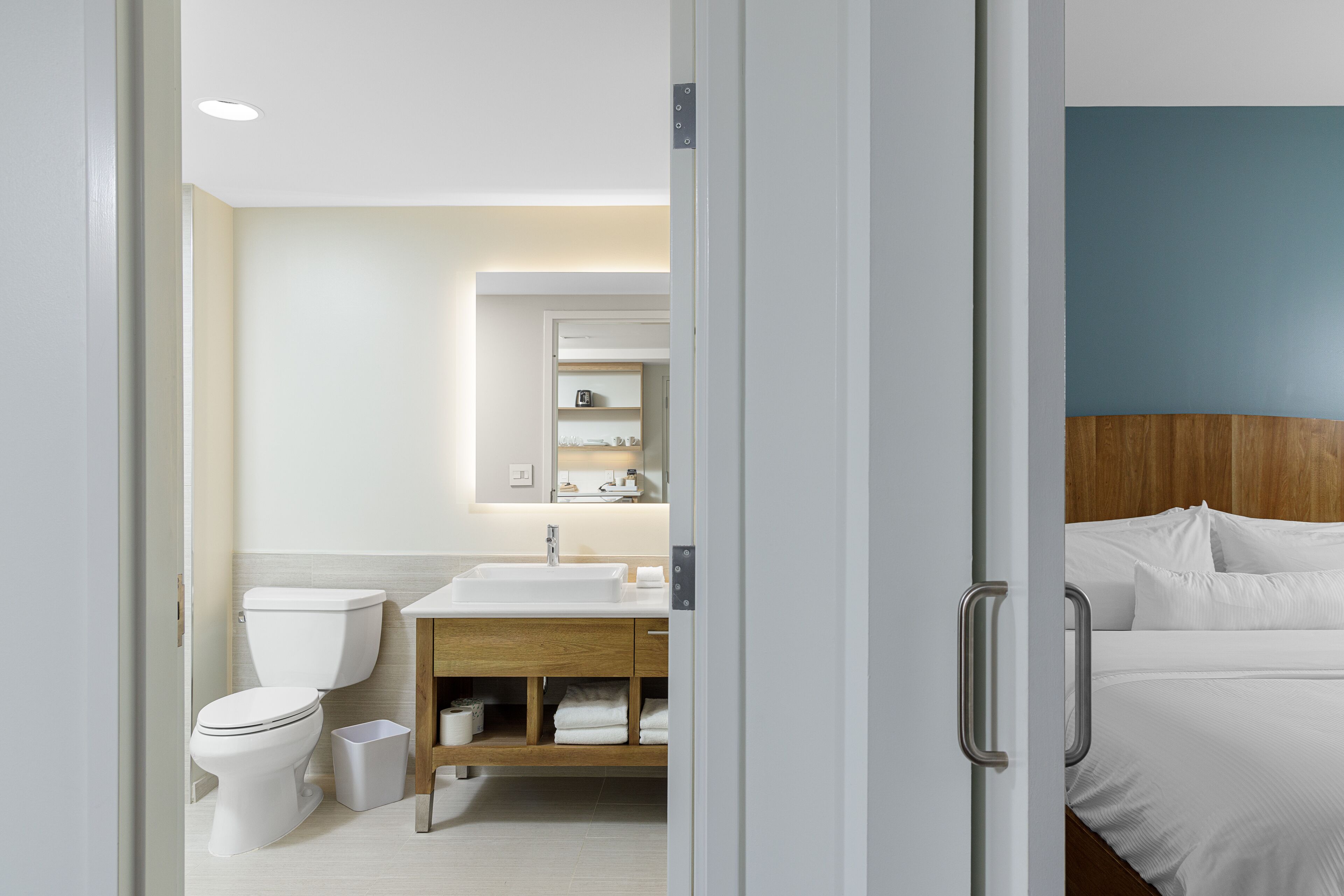 combined shower/bathtub, free toiletries, hair dryer, towels