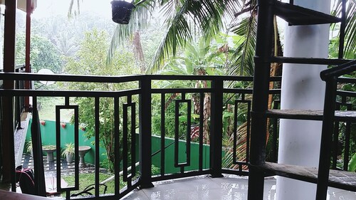 Indunil homestay hirikatiya