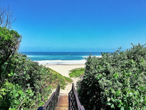 豪華獨棟房屋 | 3 間臥室、客房內保險箱、熨斗/熨衣板、床單